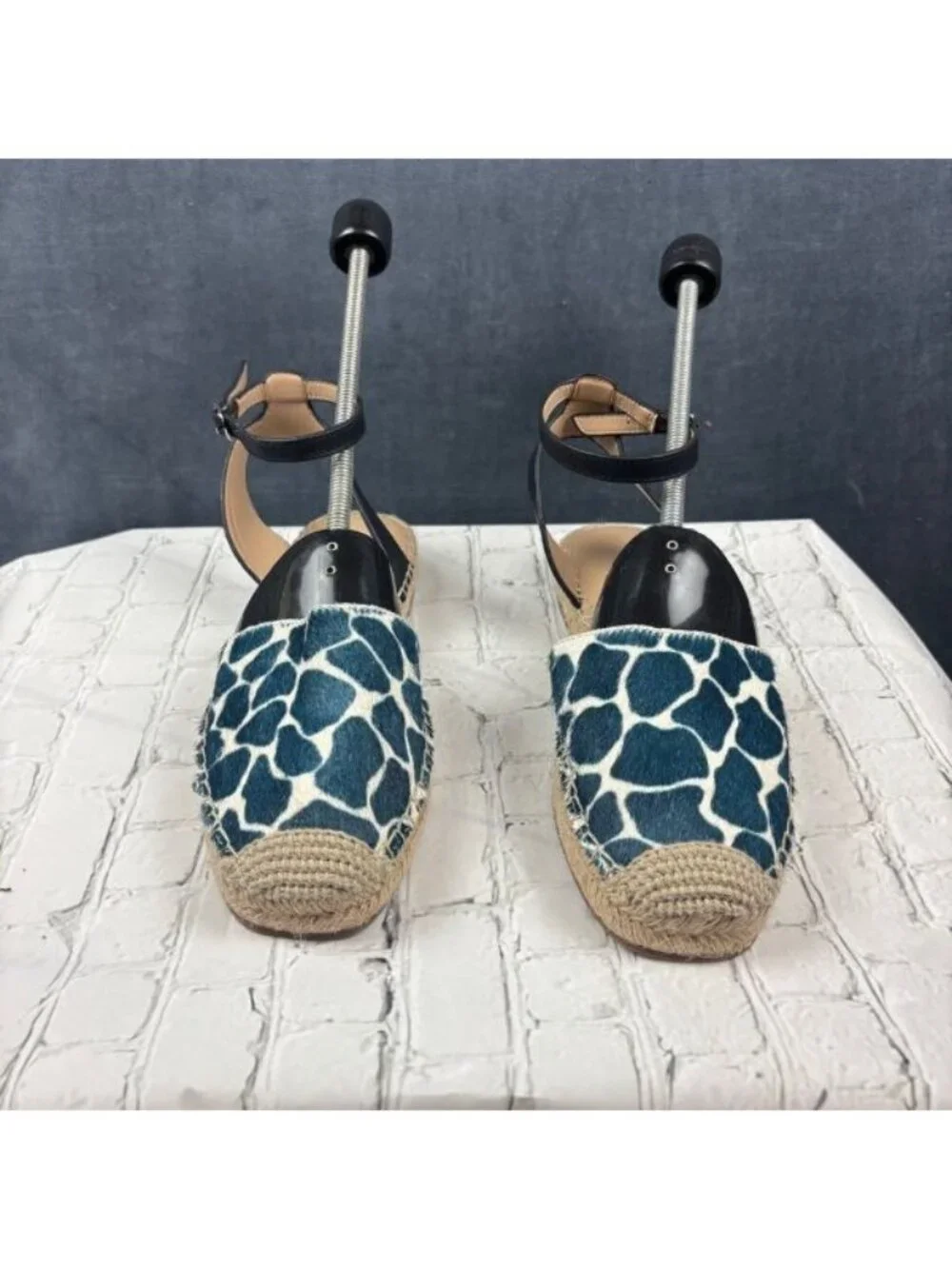 EUC Ann Taylor Women’s Isabella Giraffe Real Calf Hair Espadrilles Sz 8.5M